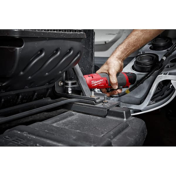 M12 FUEL 12V Lithium-Ion Brushless High Speed 3/8 in. Cordless Ratchet Kit w/(2) Batteries, Charger, Bag& 3/8 in Ratchet